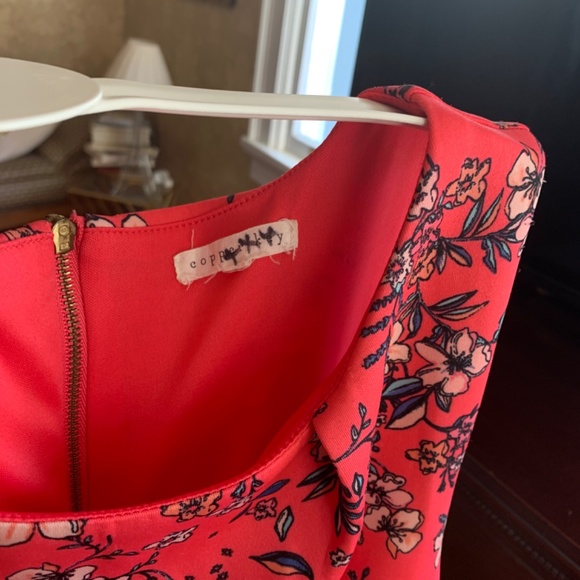 Copper key floral dress. Pre owned. - Picture 6 of 6